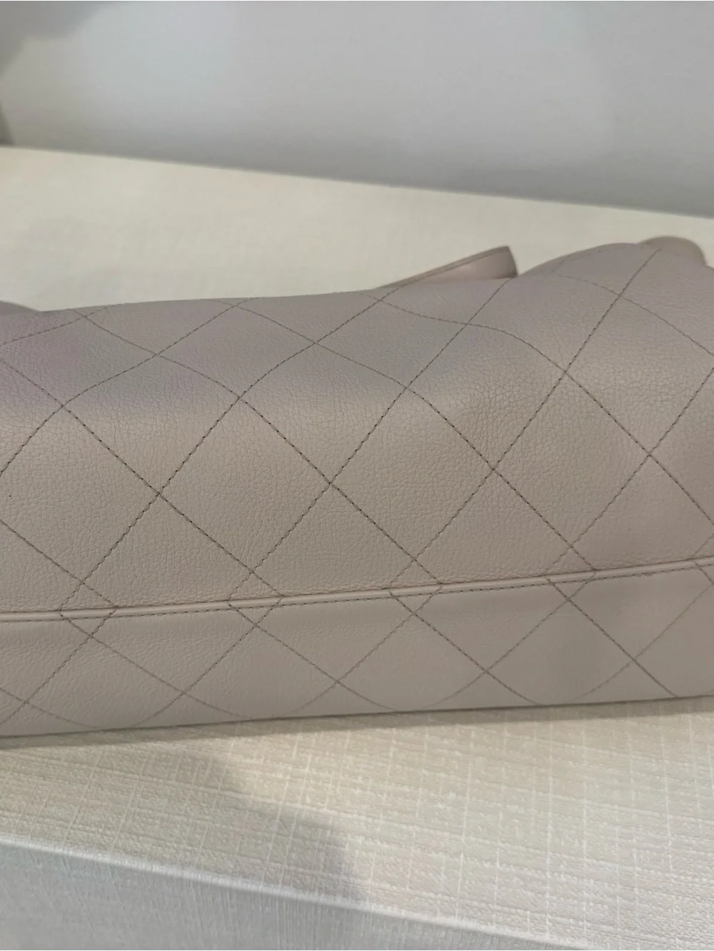 CHANEL Blush Quilted Leather Tote with Gold Hardware - Picture 3 of 9